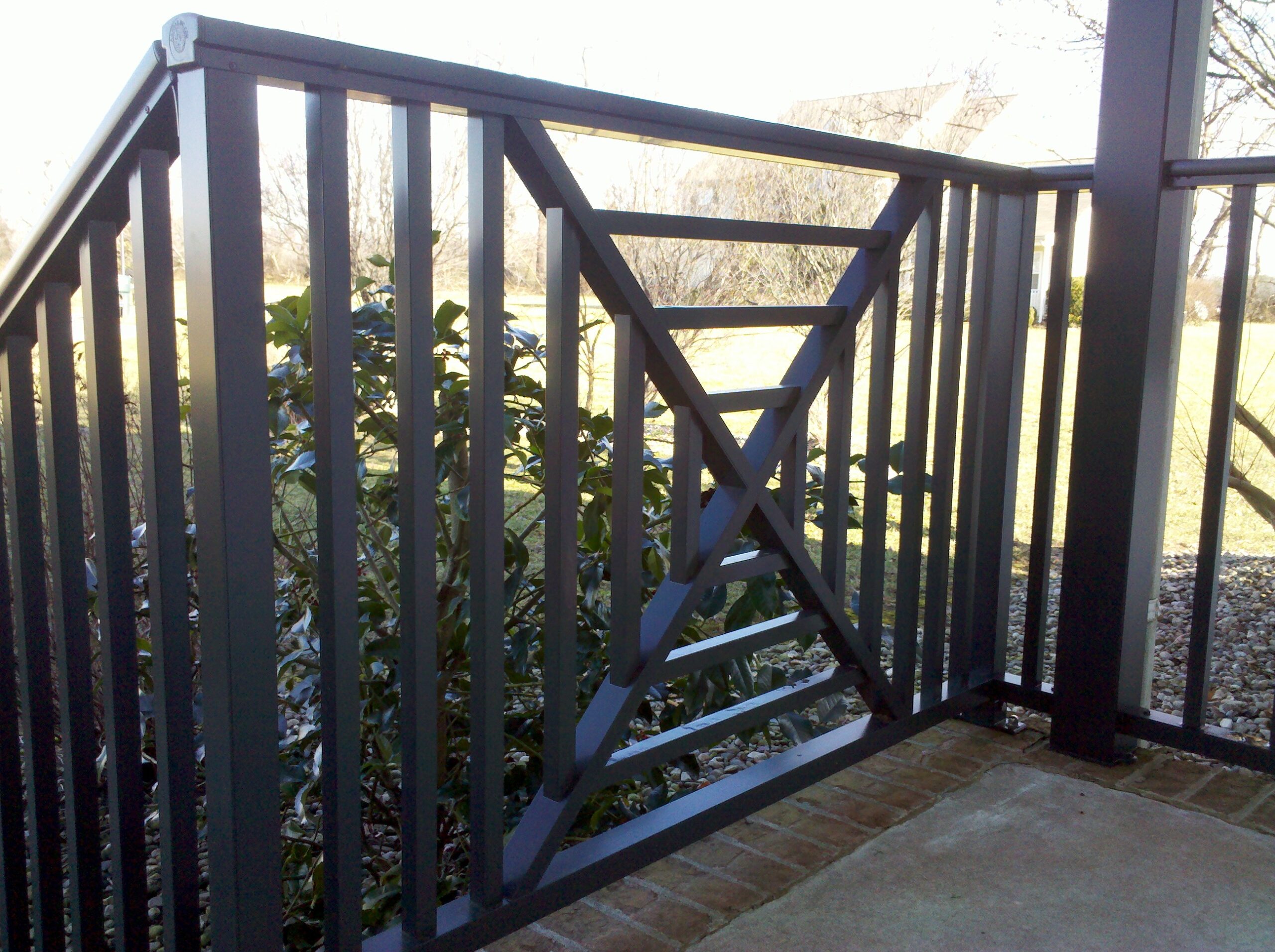 bullseye aluminum railing (1)
